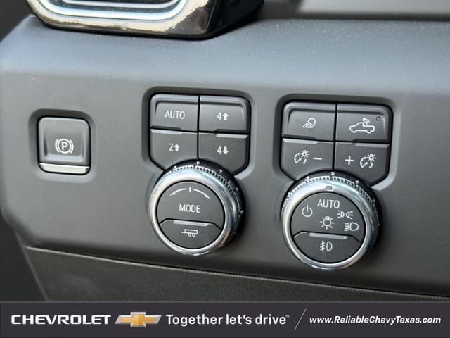 Used 2025 GMC Sierra 1500 Denali Ultimate AWD/4WD image 27