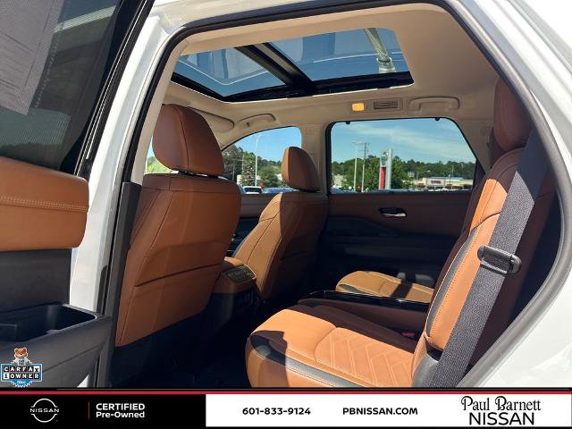 Certified 2025 Nissan Pathfinder Platinum FWD image 25