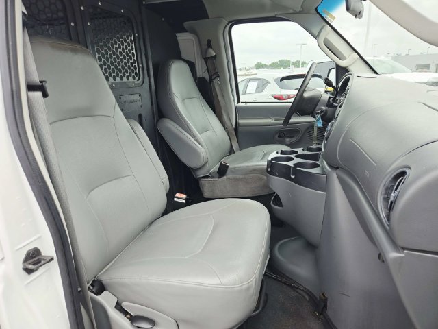 Used 2006 Ford E-150 and Econoline 150 RWD image 9