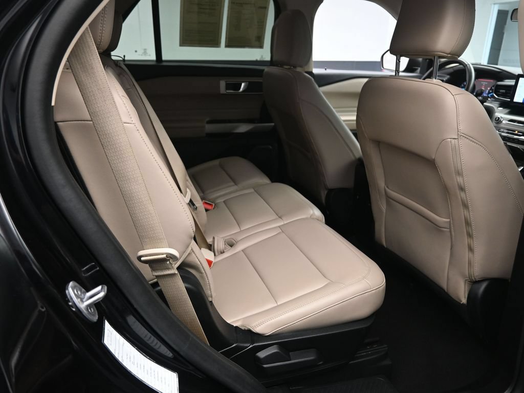 Used 2023 Ford Explorer XLT w/ Equipment Group 202A RWD image 25