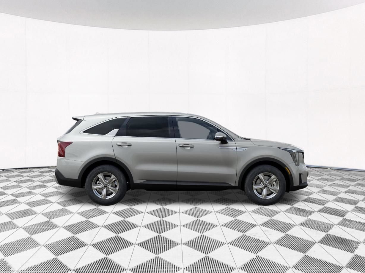 Used 2026 Kia Sorento LX FWD image 9