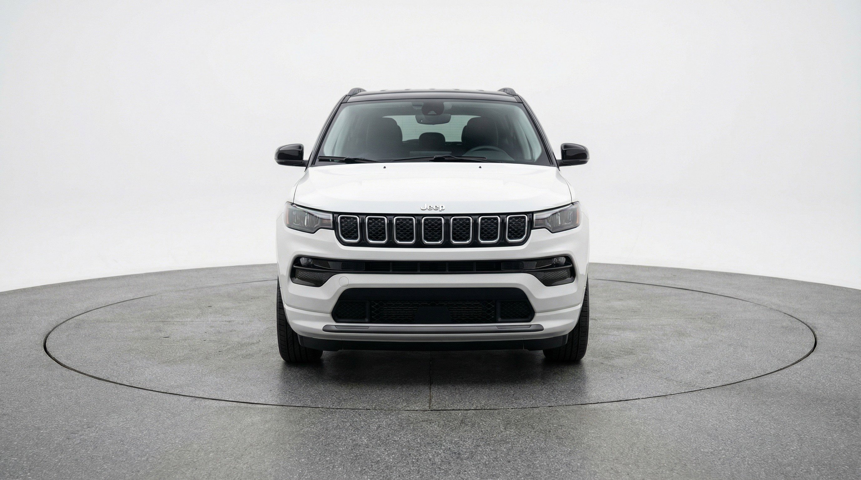Used 2025 Jeep Compass Limited AWD/4WD image 2