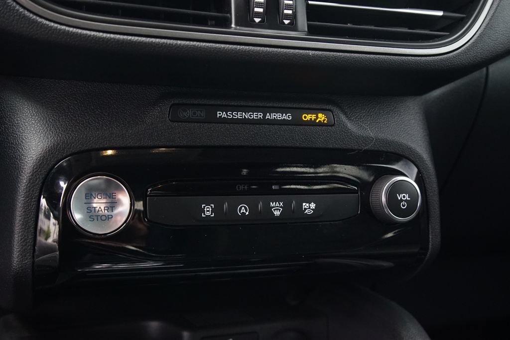 Used 2024 Ford Escape Active w/ Tech Pack #1 AWD/4WD image 18