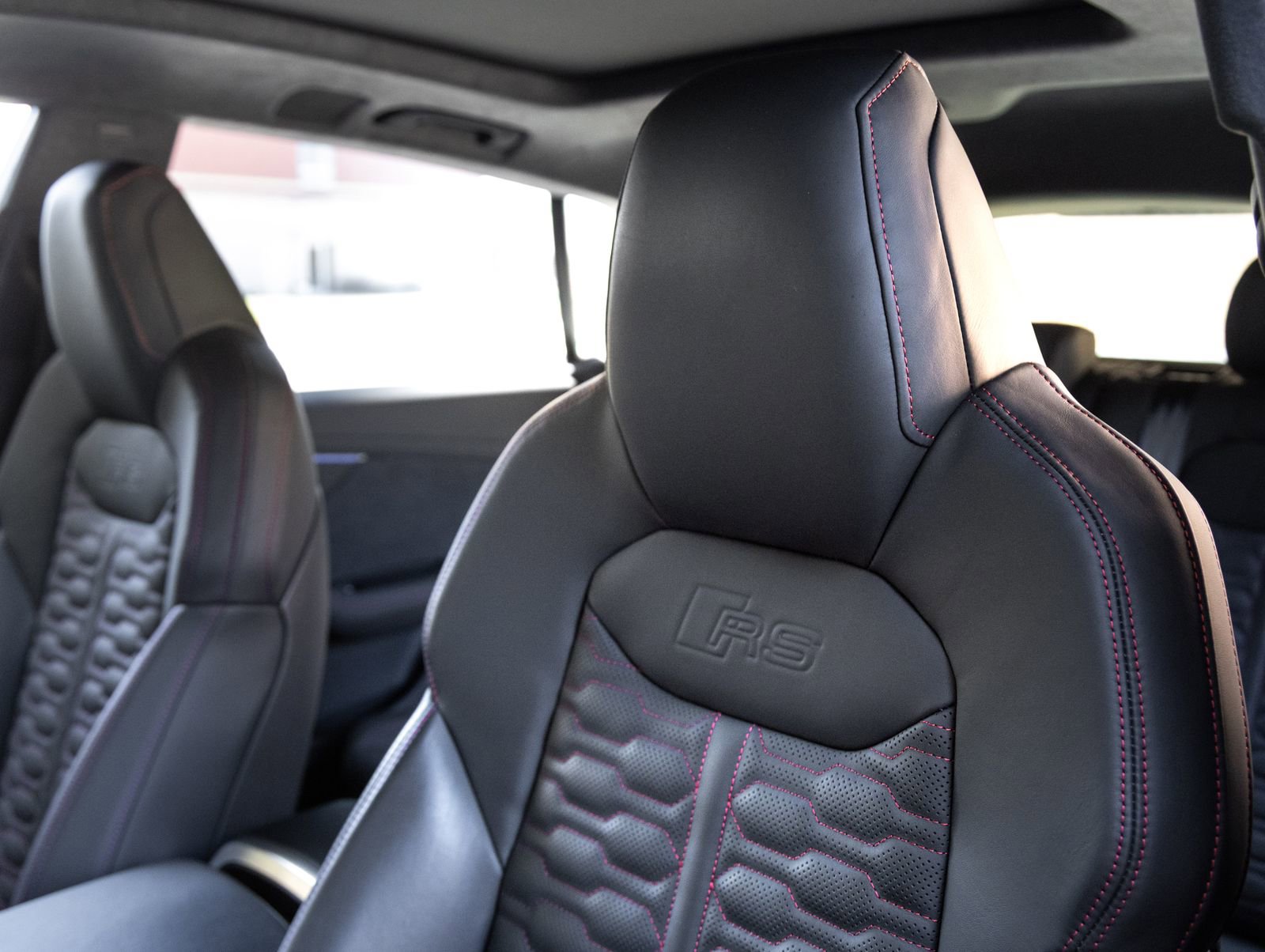 Used 2025 Audi RS Q8 performance w/ Matte Carbon Package image 23