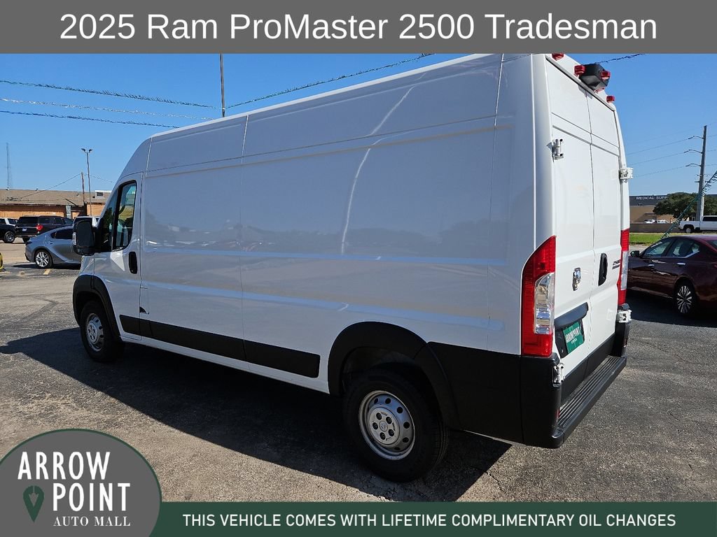 Used 2025 RAM ProMaster 2500 w/ Convenience Group FWD image 8