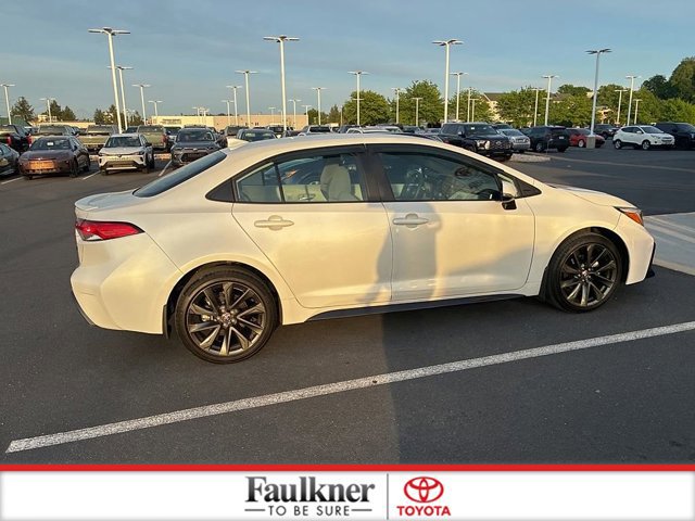 Used 2024 Toyota Corolla SE FWD image 5