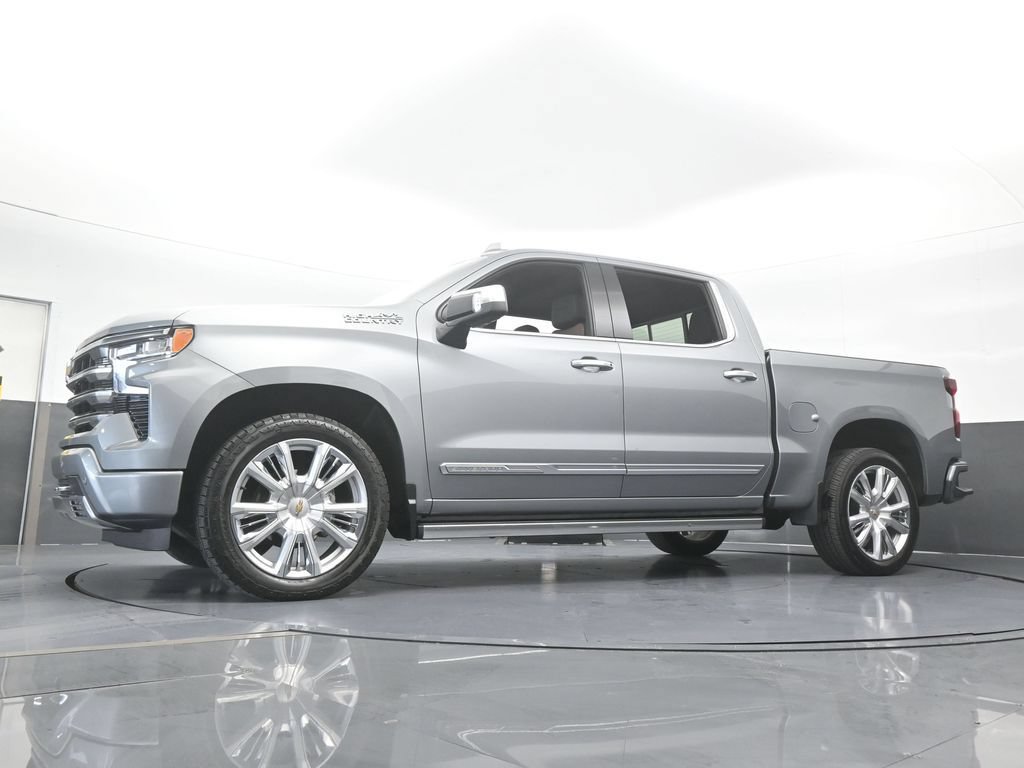 Used 2024 Chevrolet Silverado 1500 High Country w/ Technology Package AWD/4WD image 67