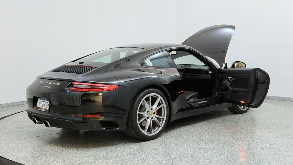Used 2017 Porsche 911 Carrera S image 11