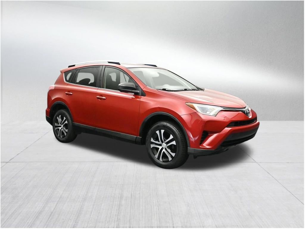 Used 2016 Toyota RAV4 LE image 7