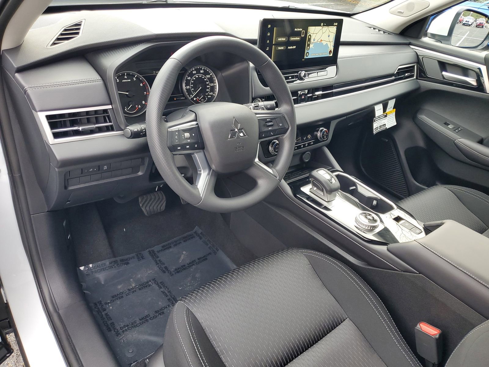 New 2026 Mitsubishi Outlander ES image 6