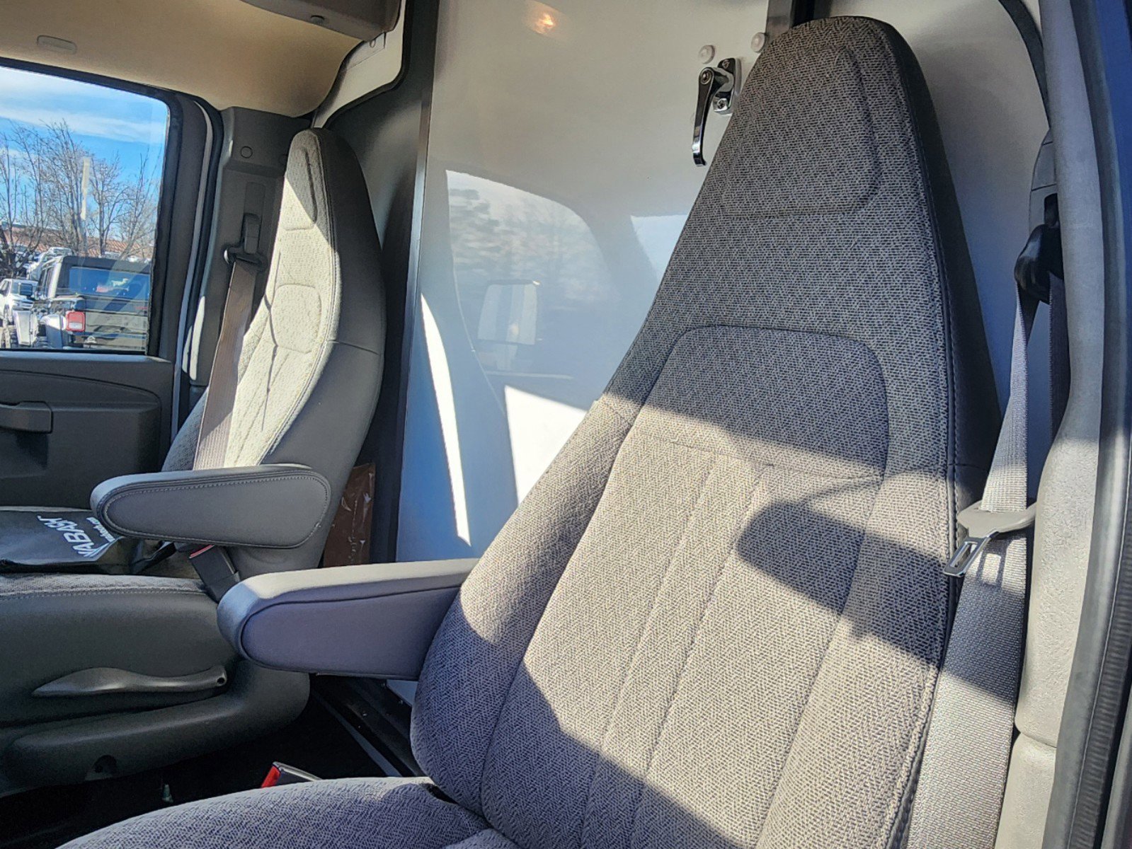 New 2024 Chevrolet Express 3500 w/ Power Convenience Package image 15