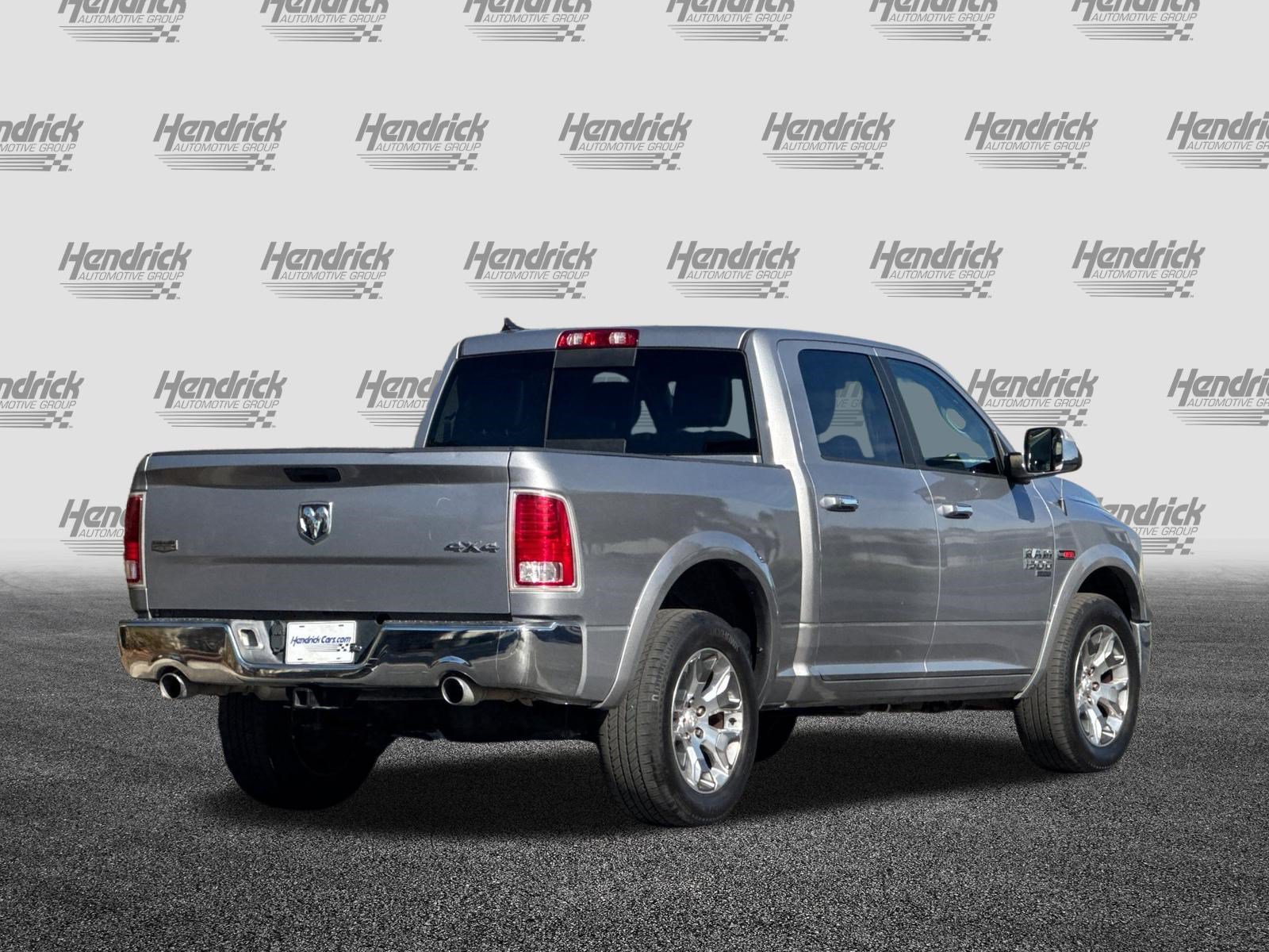 Used 2019 RAM 1500 Laramie AWD/4WD image 5