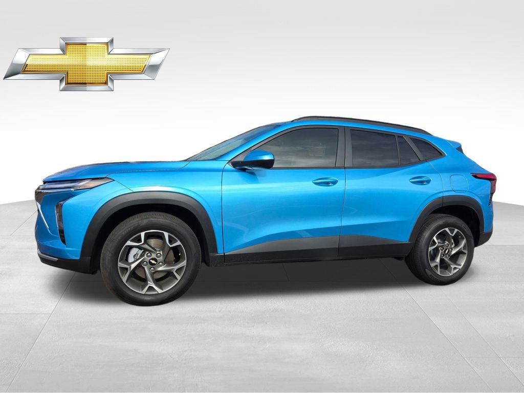 Certified 2025 Chevrolet Trax LT image 3