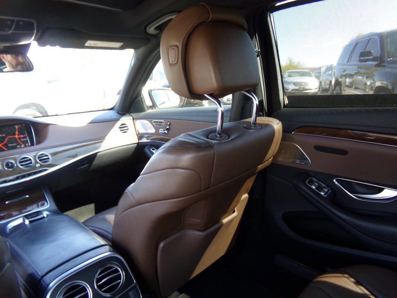 Used 2016 Mercedes-Benz S 550 4MATIC Sedan image 25