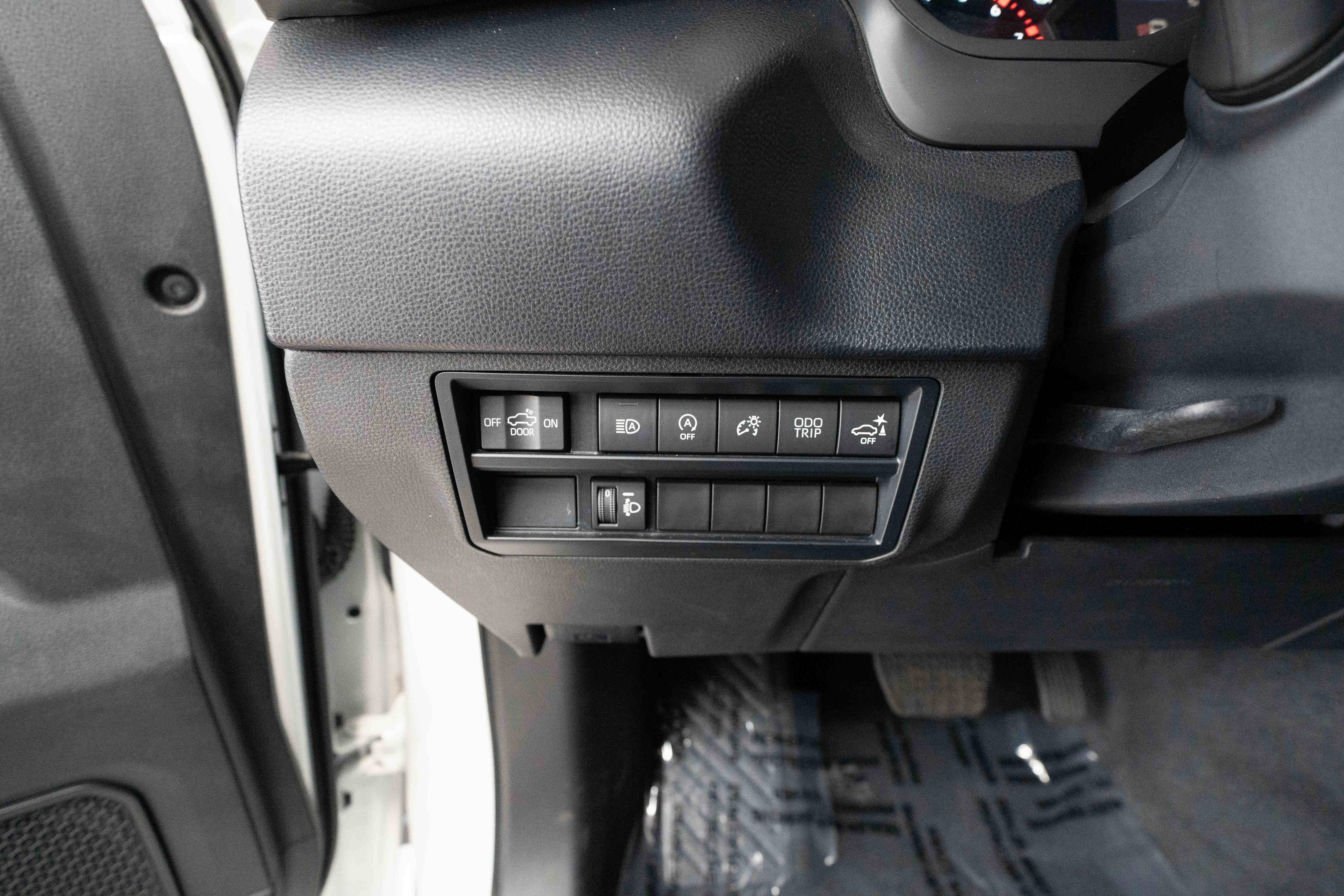 Used 2023 Toyota Tundra SR5 w/ SR5 Convenience Package image 11