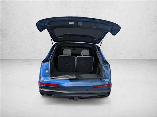 Used 2024 Audi Q7 3.0T Prestige image 9