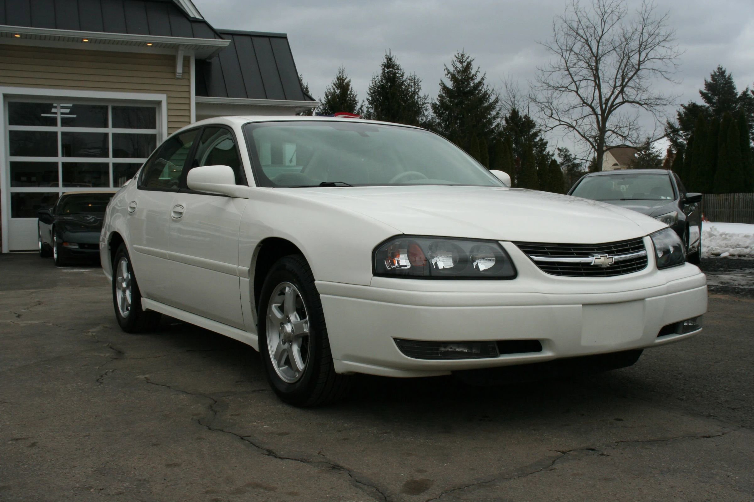 Used 2005 Chevrolet Impala LS w/ Sun And Sound Package image 3