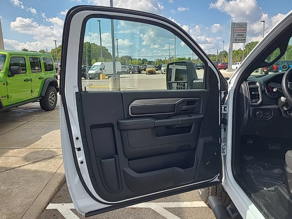 New 2026 RAM 2500 Tradesman AWD/4WD image 10