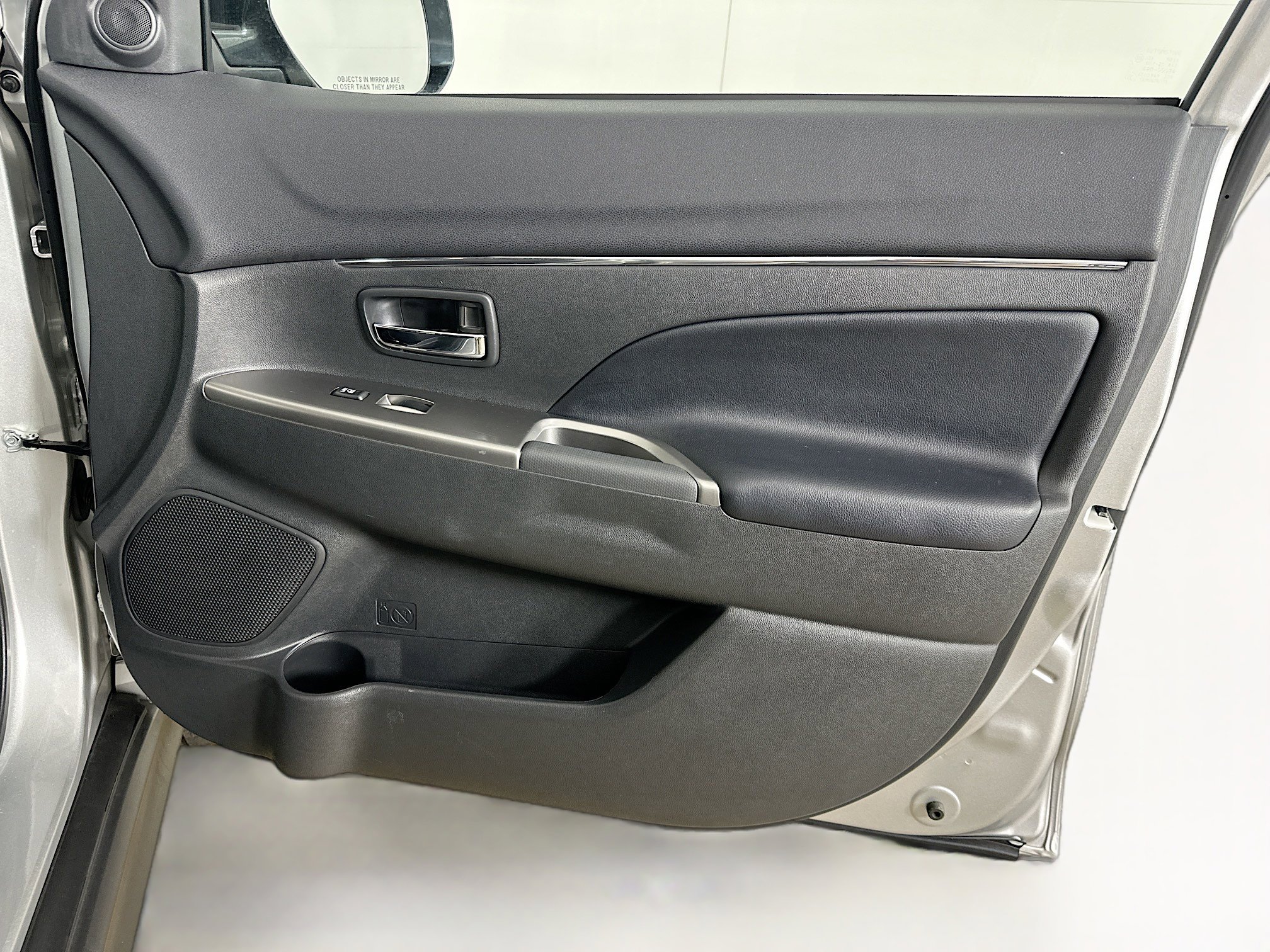 Used 2025 Mitsubishi Outlander Sport SE AWD/4WD image 30