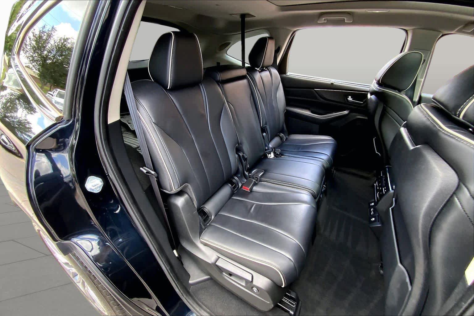 Used 2024 Acura MDX SH-AWD w/ Advance Package image 21