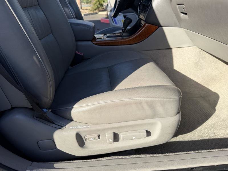 Used 1999 Lexus GS 300 w/ Premium Pkg RWD image 45