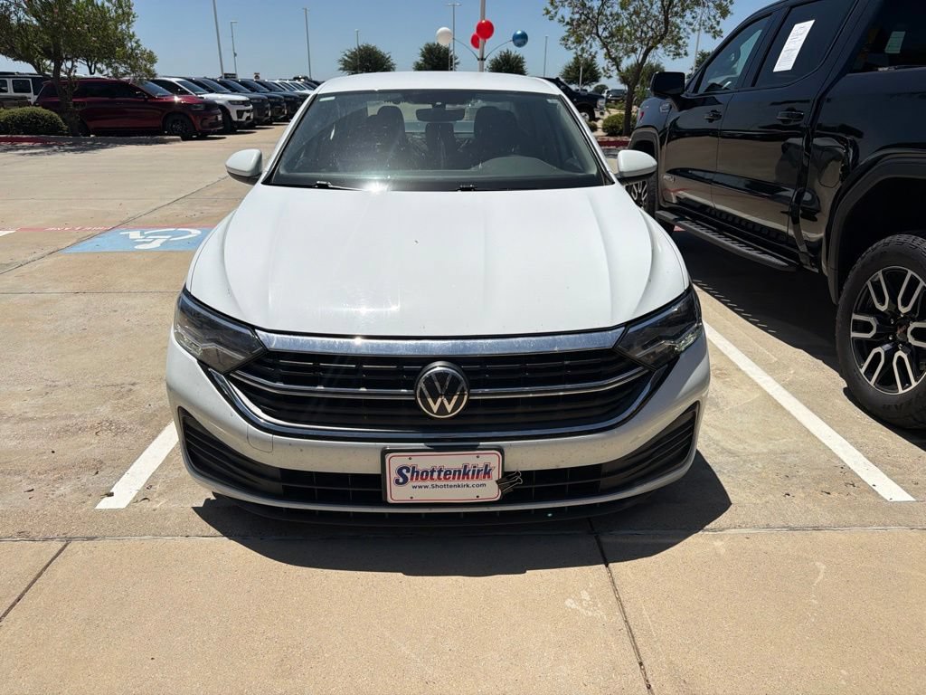 Used 2023 Volkswagen Jetta S FWD image 2