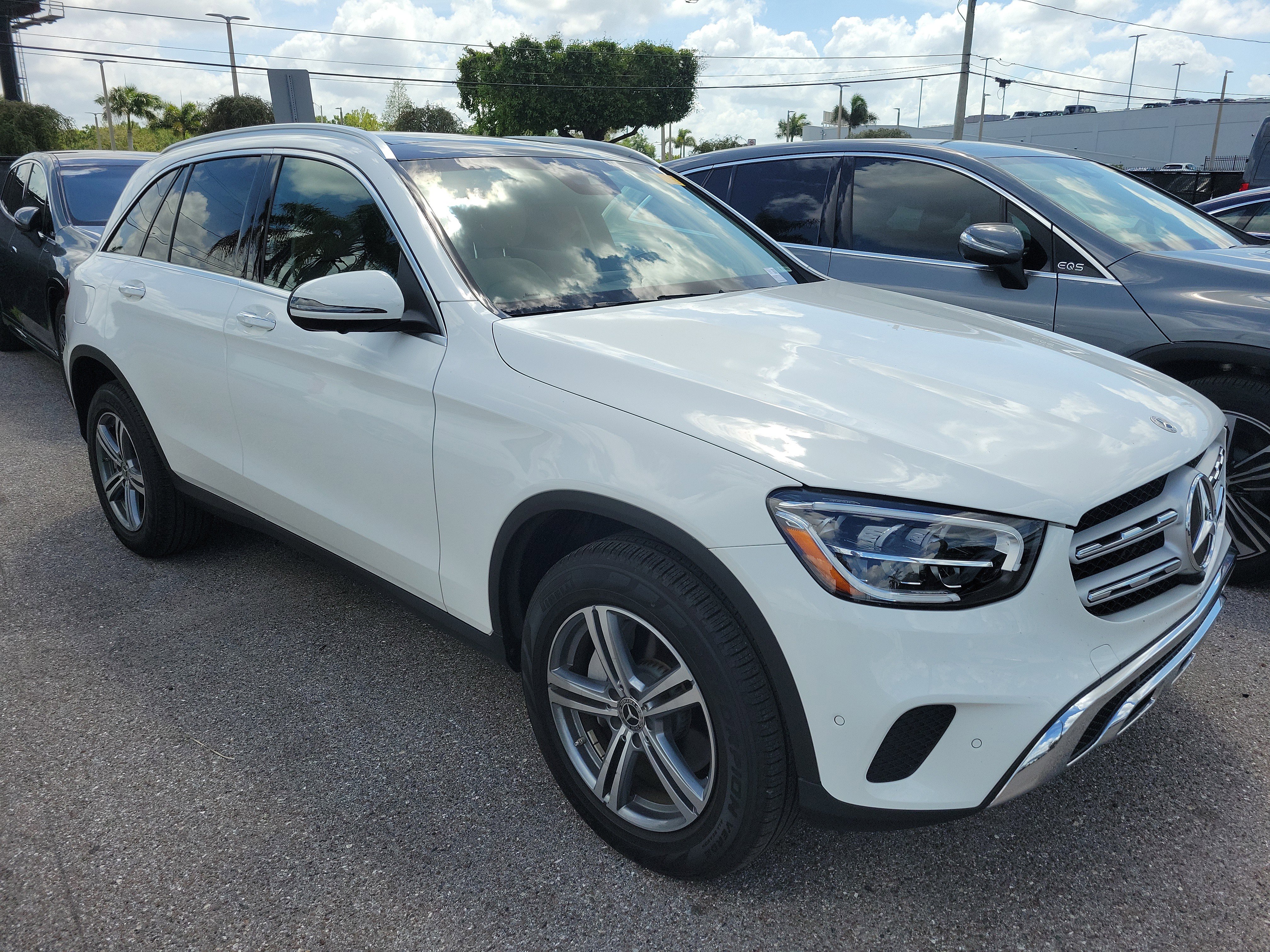 Certified 2022 Mercedes-Benz GLC 300 w/ Premium Package Lite image 2