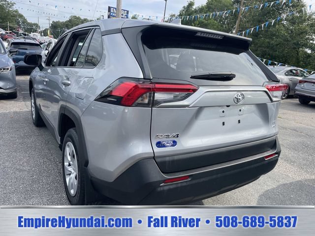 Used 2023 Toyota RAV4 LE AWD/4WD image 9