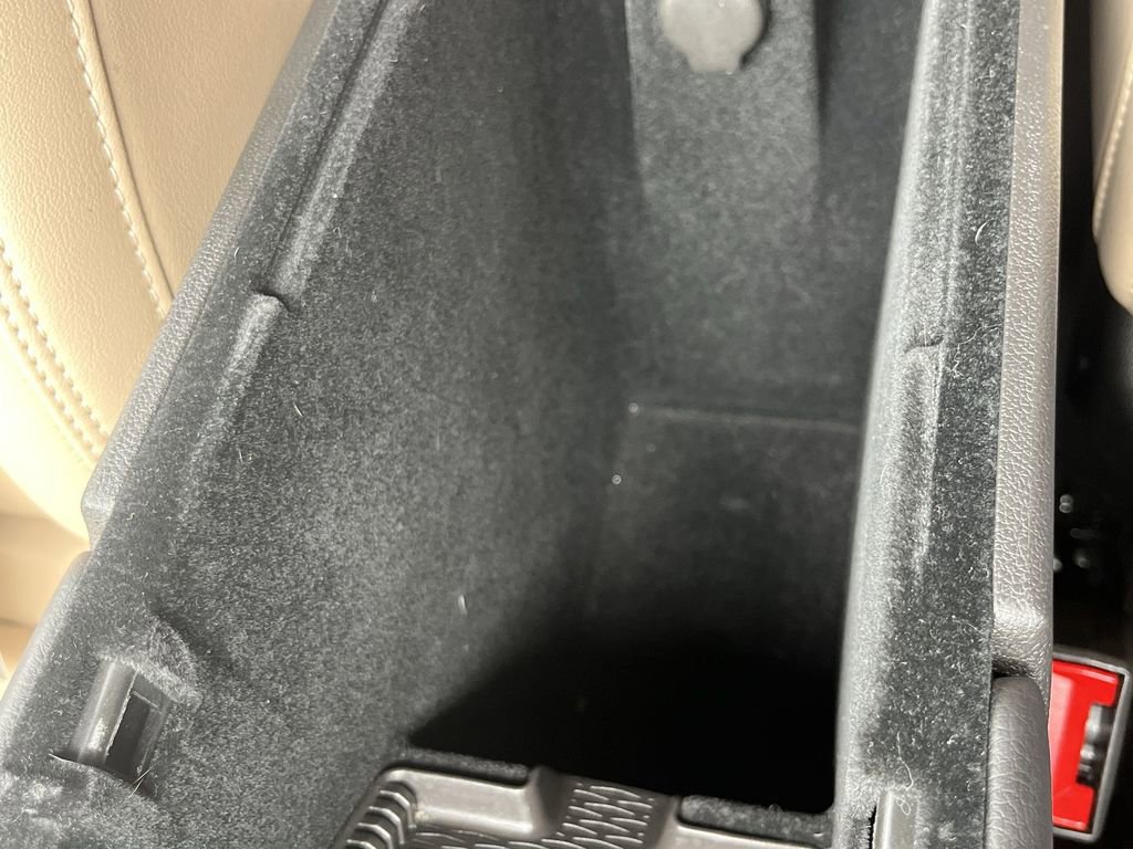 Certified 2024 Cadillac XT4 Premium Luxury image 54