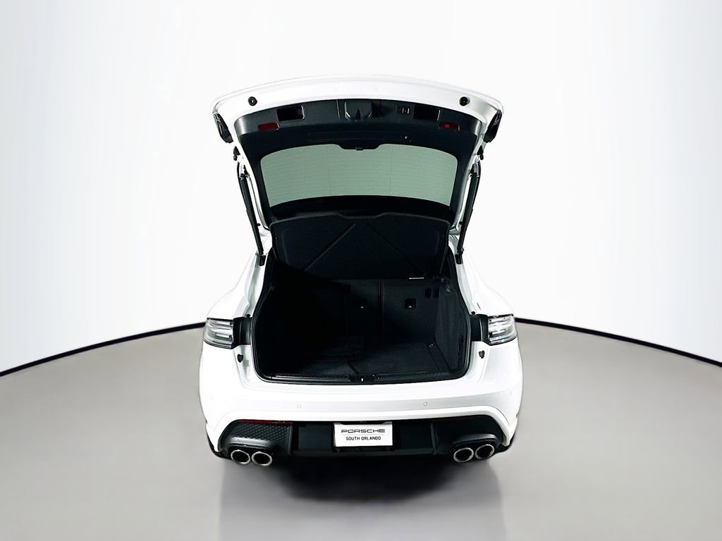 New 2026 Porsche Macan Turbo AWD/4WD image 28
