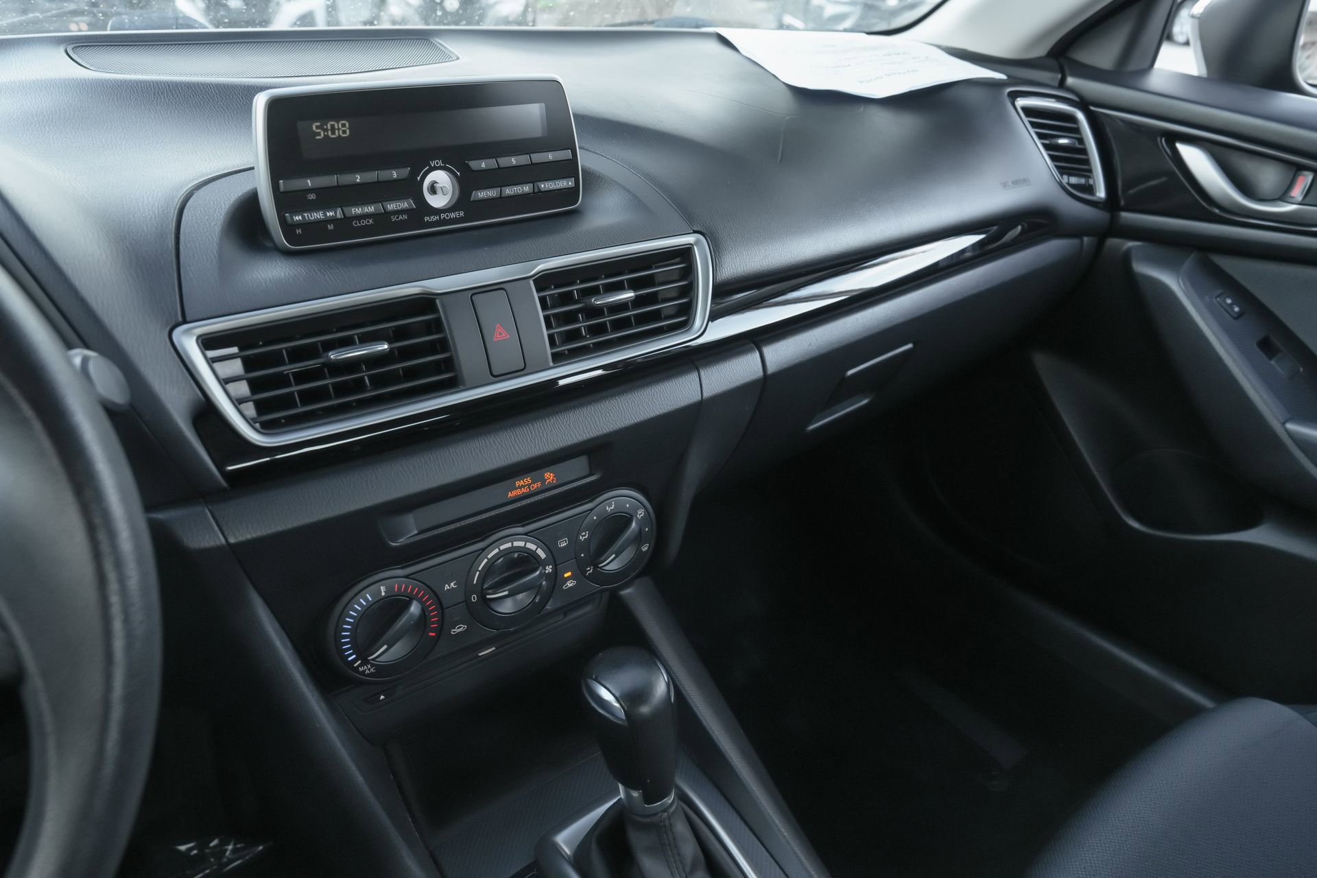 Used 2014 MAZDA MAZDA3 i Sport image 9