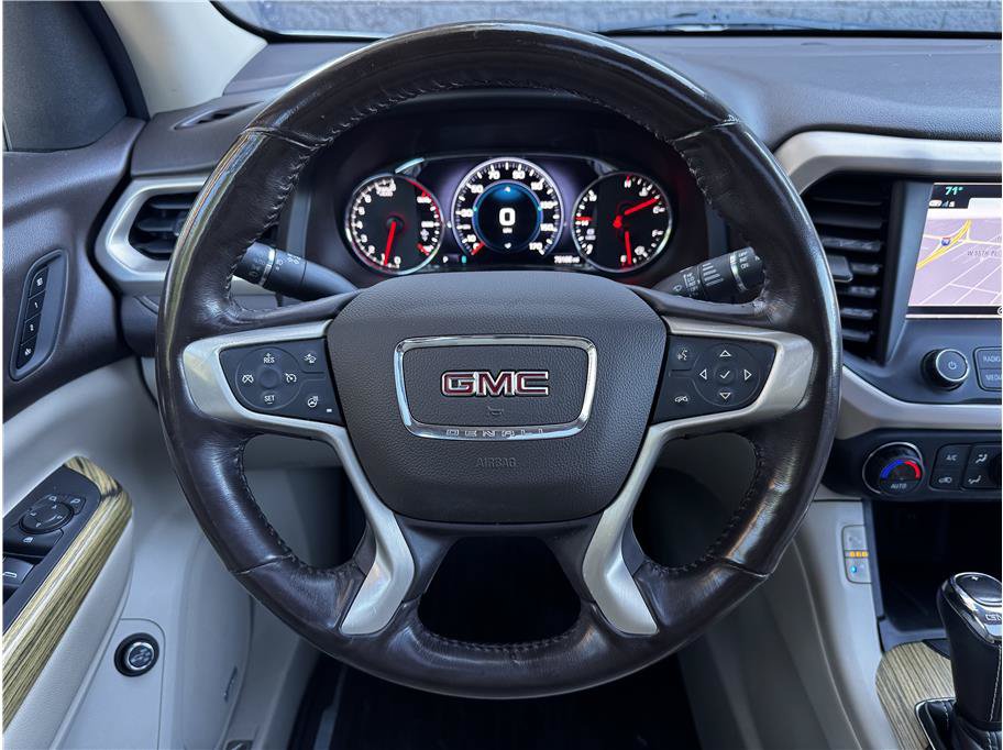 Used 2018 GMC Acadia Denali w/ Technology Package AWD/4WD image 21