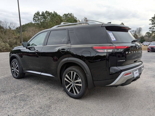 New 2025 Nissan Pathfinder Platinum w/ Cargo Package image 6