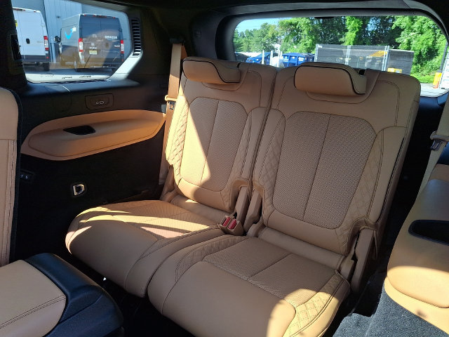 Used 2024 Jeep Grand Cherokee L Summit AWD/4WD image 11