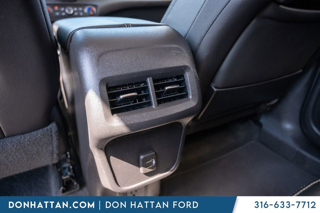 Used 2024 GMC Terrain Denali AWD/4WD image 25