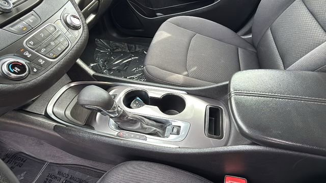 Used 2022 Chevrolet Malibu LT image 13