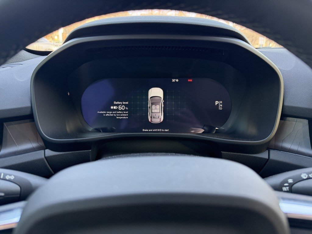 Used 2022 Volvo C40 P8 Recharge Ultimate image 12