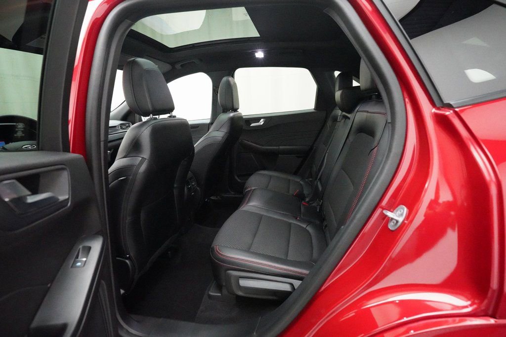 Used 2023 Ford Escape ST-Line w/ Tech Pack #1 image 16