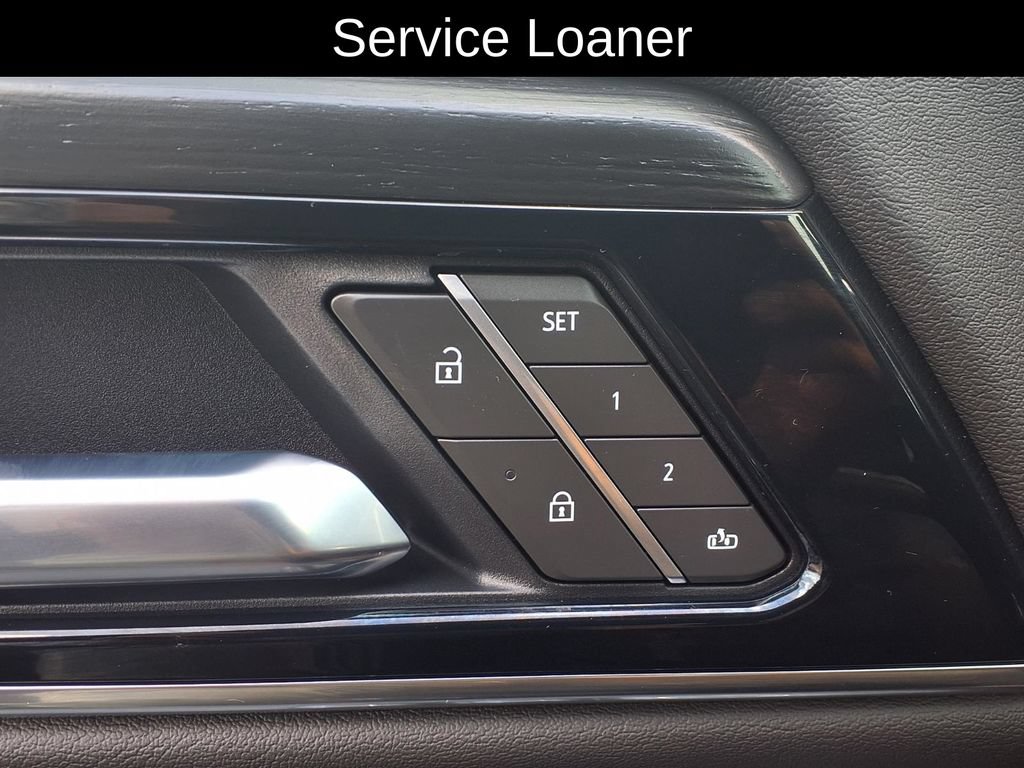 New 2026 GMC Yukon XL Denali w/ Advanced Technology Package AWD/4WD image 8