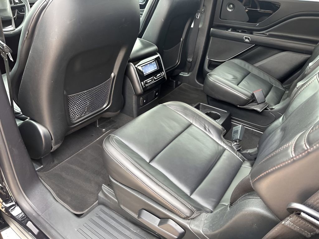 Used 2022 Lincoln Aviator Reserve w/ Elements Package Plus image 20