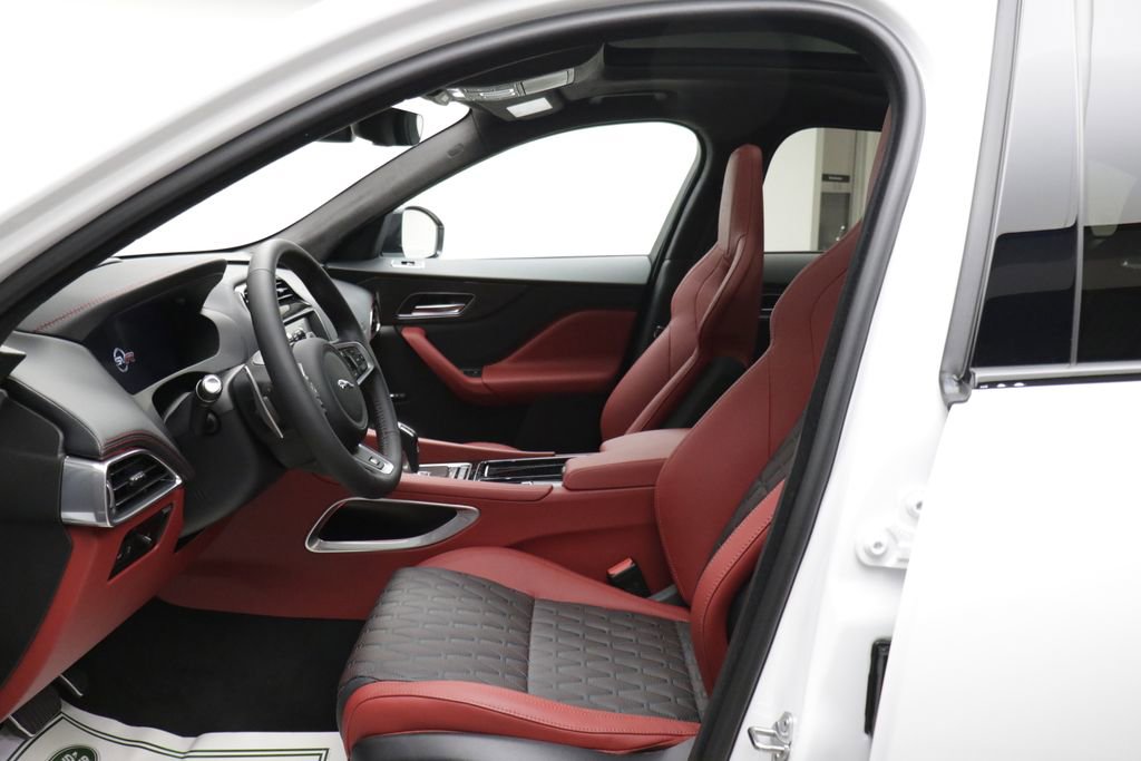 Used 2020 Jaguar F-PACE SVR AWD/4WD image 17
