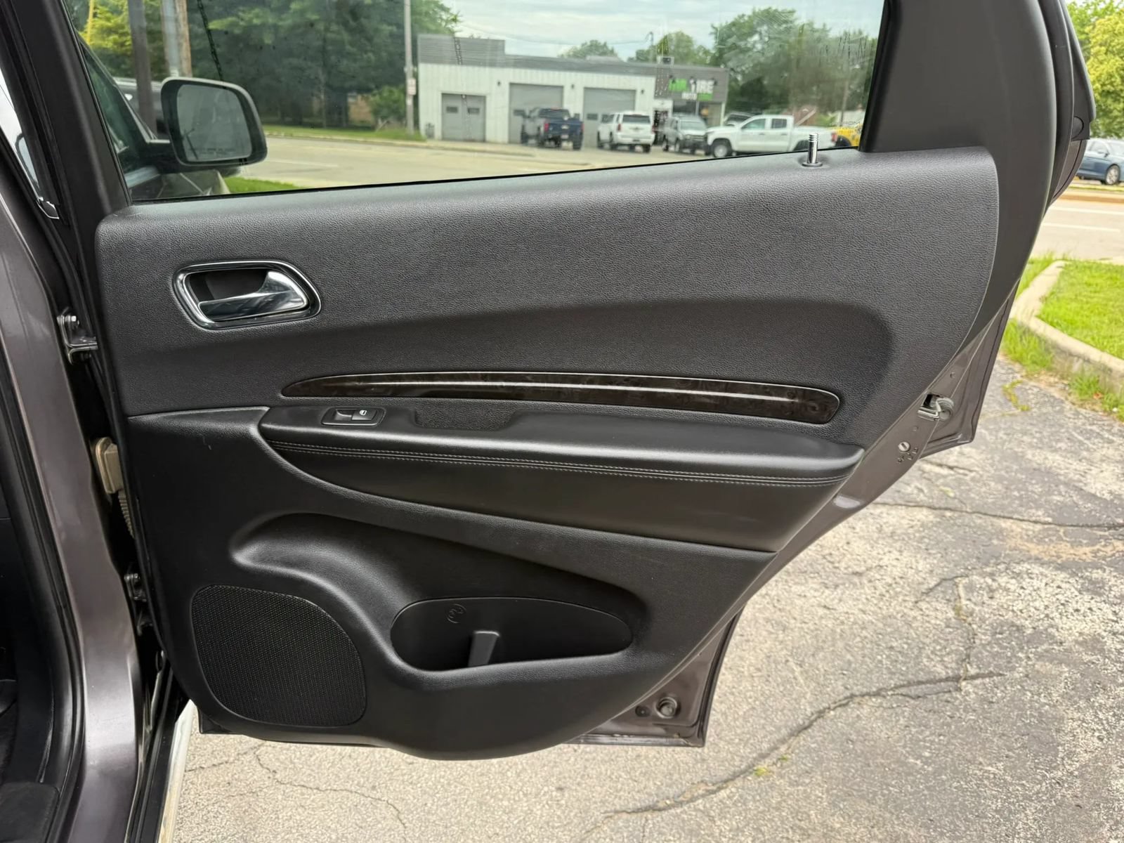 Used 2015 Dodge Durango Limited w/ Premium Group AWD/4WD image 19