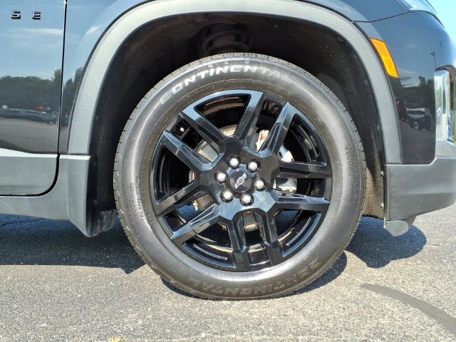 Used 2022 Chevrolet Traverse LT FWD image 9