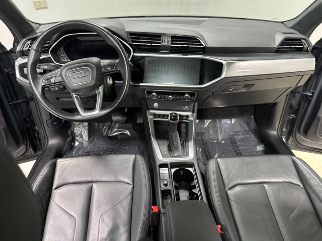 Used 2020 Audi Q3 2.0T Premium Plus AWD/4WD image 3