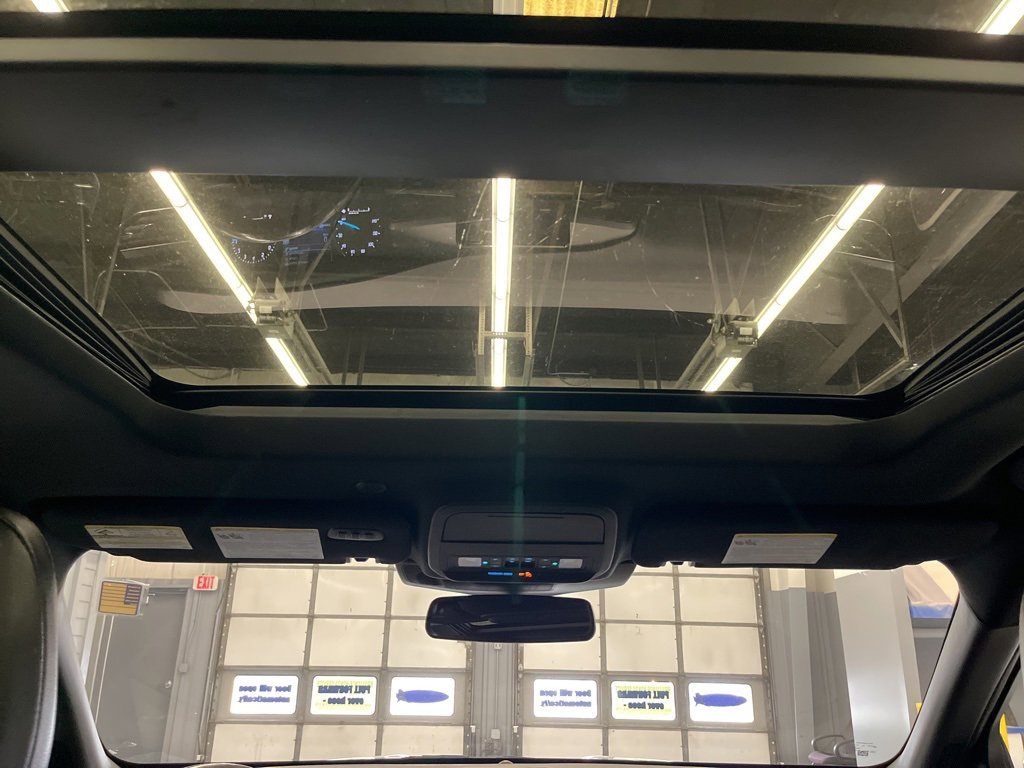 Used 2020 Ford Explorer Limited image 31