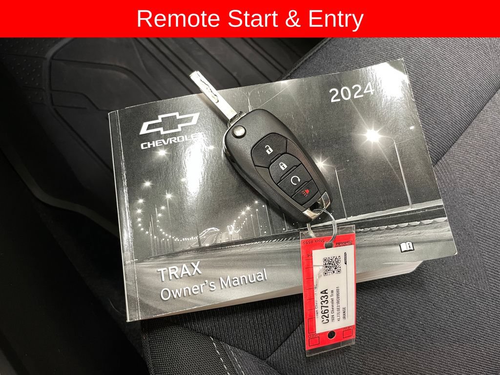 Used 2024 Chevrolet Trax RS w/ Driver Confidence Package FWD image 5