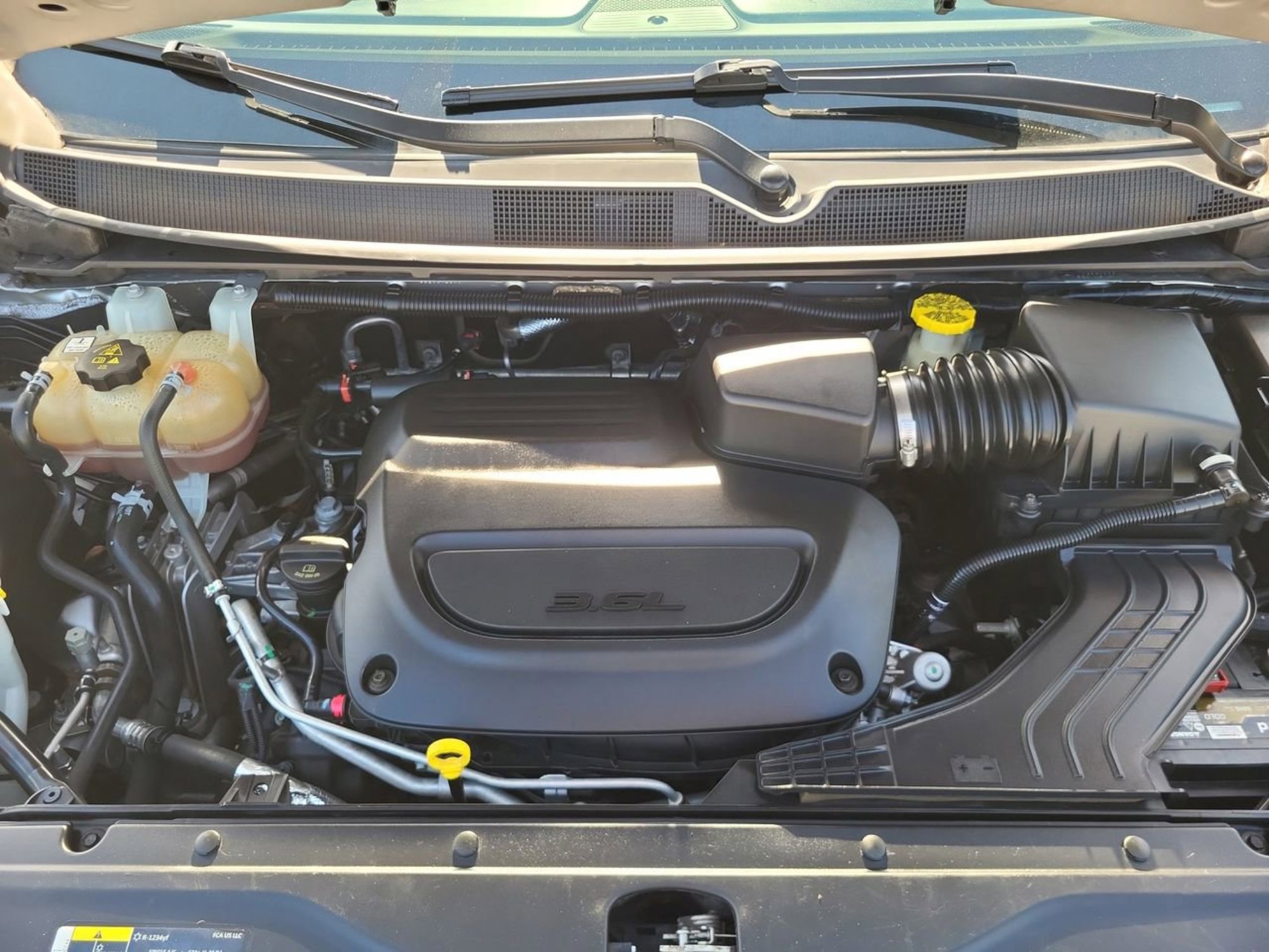 Used 2020 Chrysler Voyager Lxi image 20