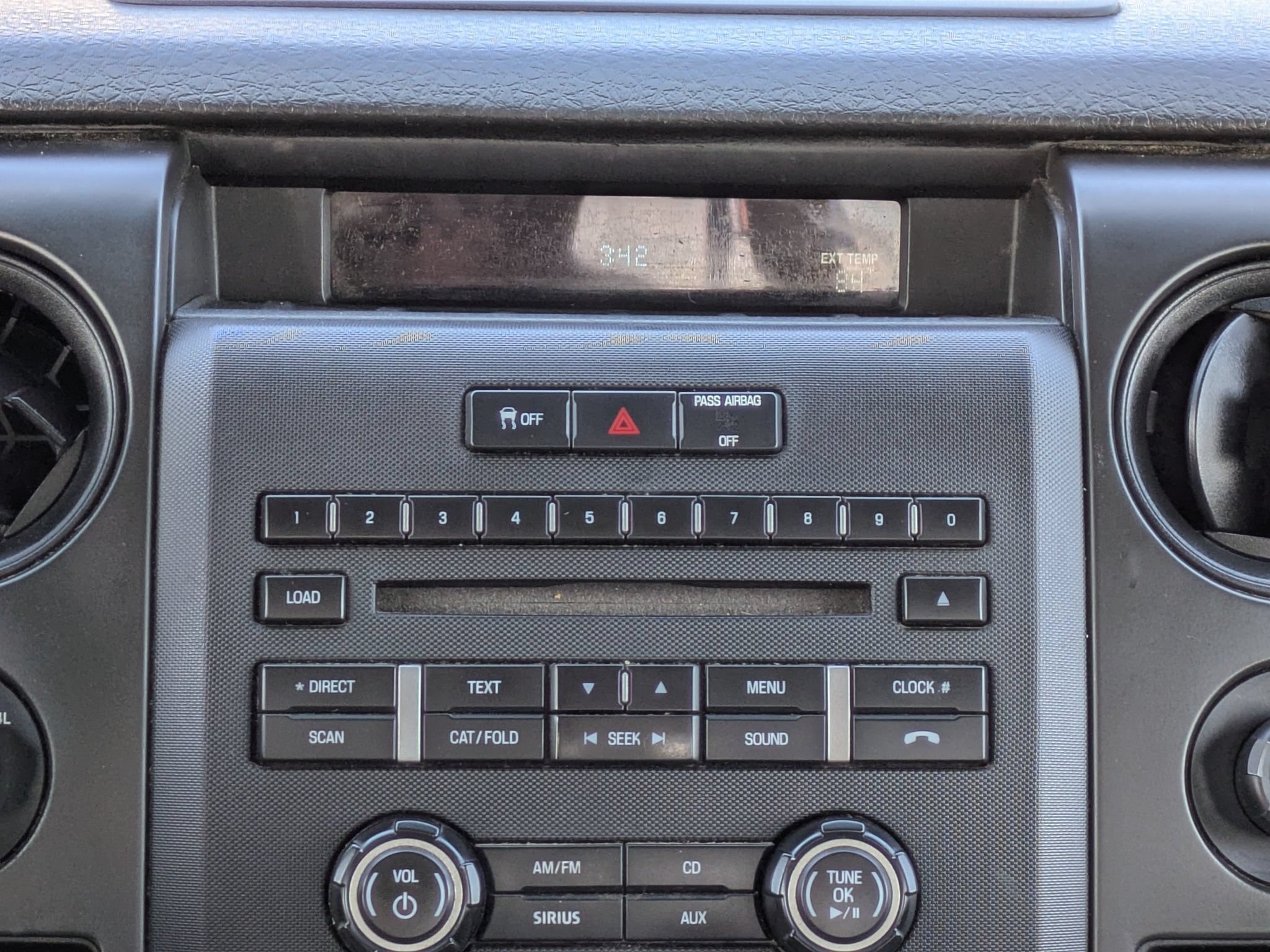 Used 2013 Ford F150 STX w/ Mid Equipment Group AWD/4WD image 19