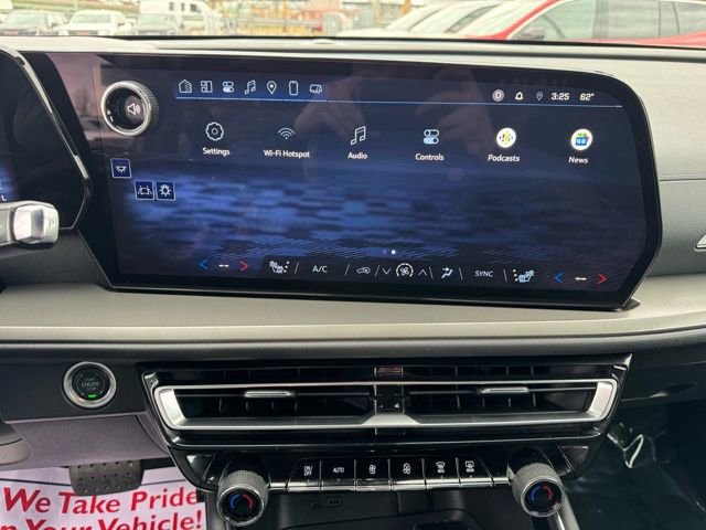 Certified 2025 Chevrolet Traverse LT image 15