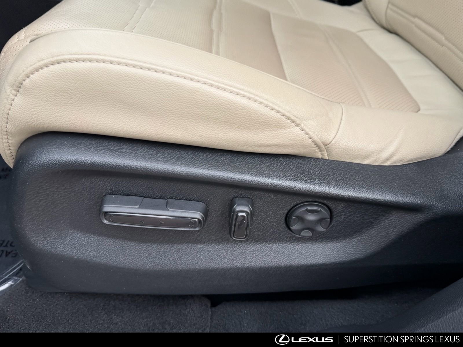 Used 2018 Honda CR-V Touring image 23